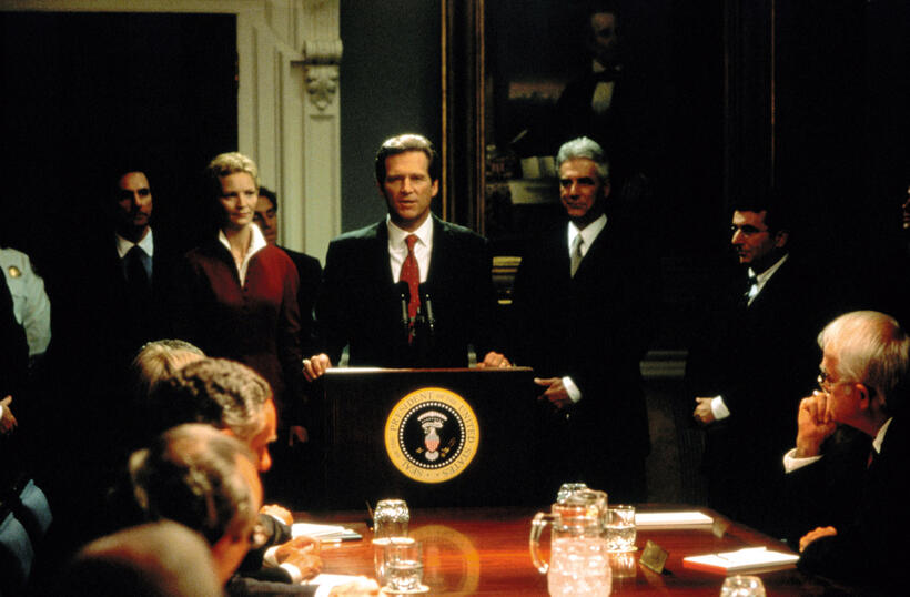 
	Jeff Bridges&nbsp;The Contender
