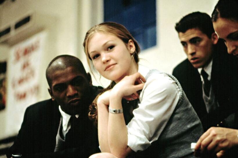 
	O (2001)
