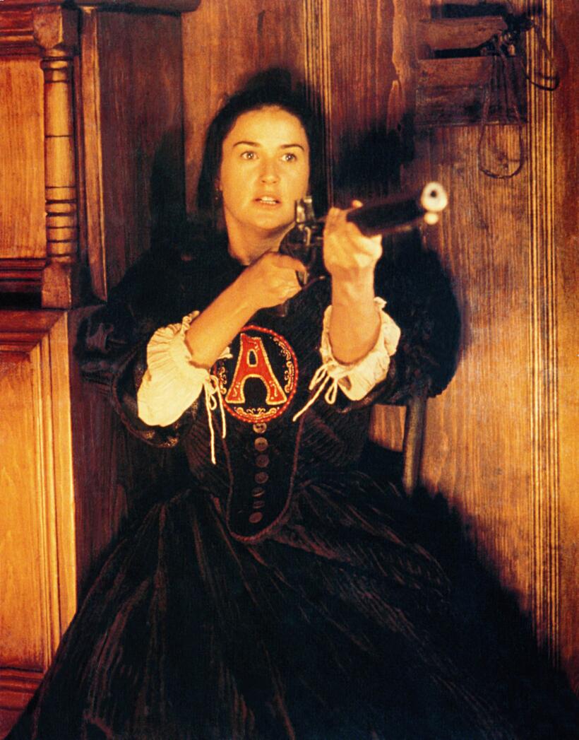 
	THE SCARLET LETTER&nbsp;Demi Moore

