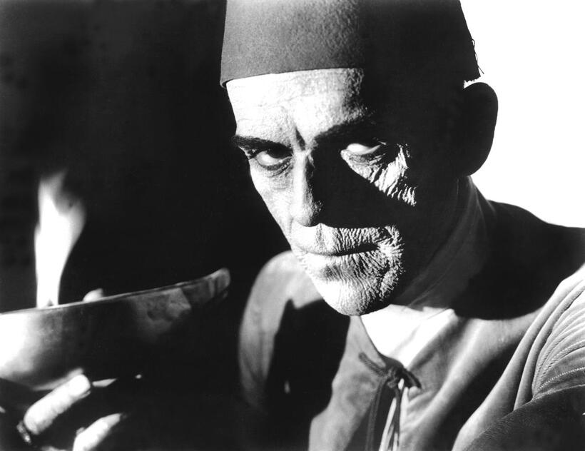 
	From 'Stargate' to James Bond: Movies Set in Egypt You Should See
