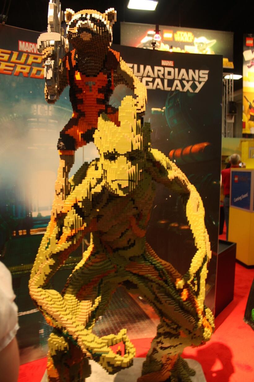 
	Comic-Con Convention Floor, Rocket Raccoon, Groot, Guardians of the Galaxy
