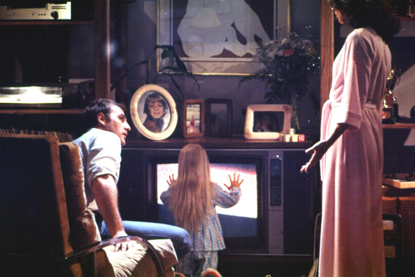 
	Poltergeist
