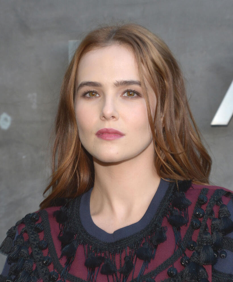 
	Zoey Deutch&nbsp;
