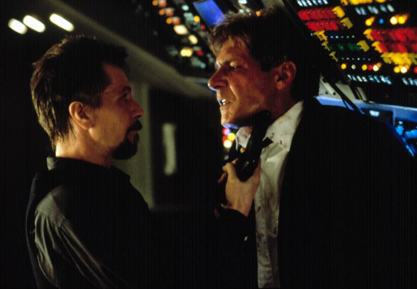 
	gary oldman air force one
