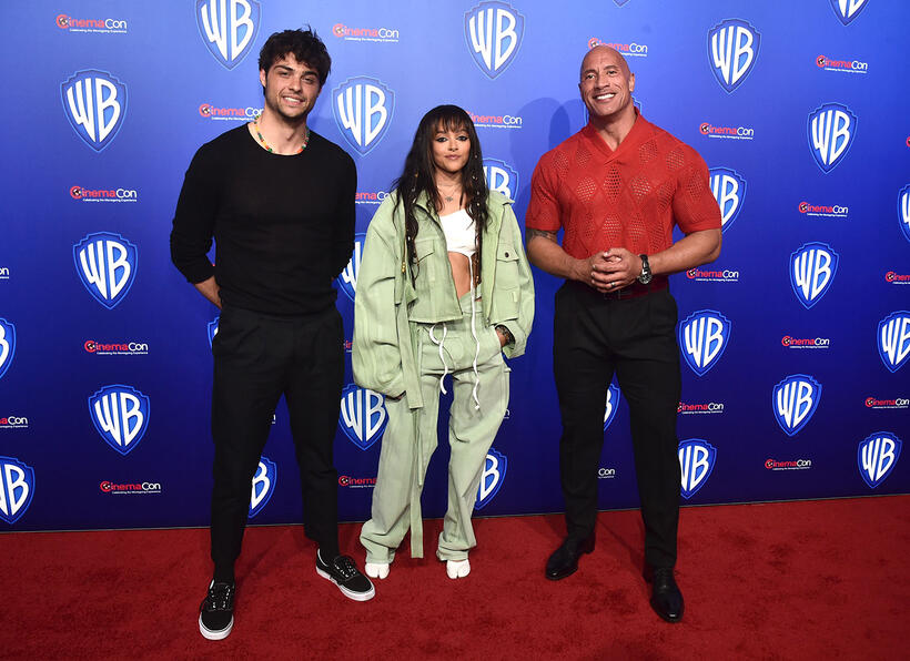 
	Noah Centineo, Quintessa Swindell and Dwayne Johnson
