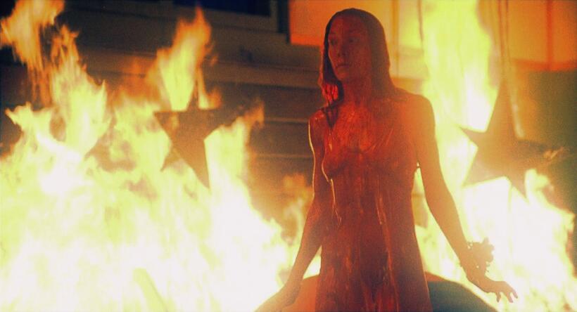
	Carrie
