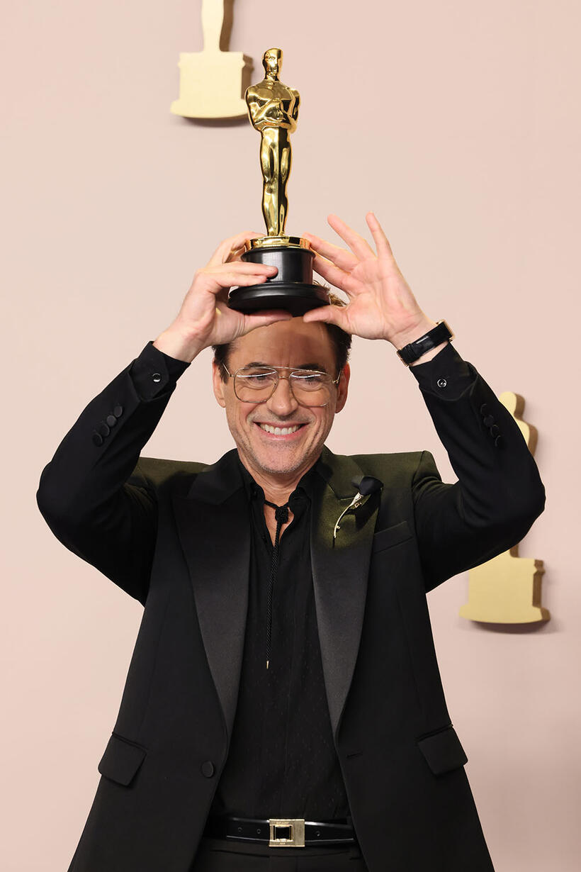 
	Robert Downey Jr.
