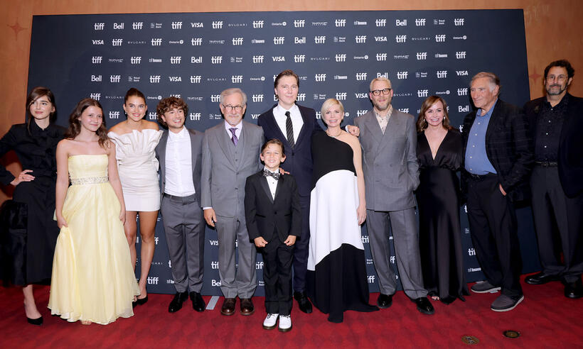 
	Julia Butters, Keeley Karsten, Chloe East, Gabriel LaBelle, Steven Spielberg, Mateo Zoryon Francis-DeFord, Paul Dano, Michelle Williams, Seth Rogen, Kristie Macosko Krieger, Judd Hirsch and Tony Kushner&nbsp;
