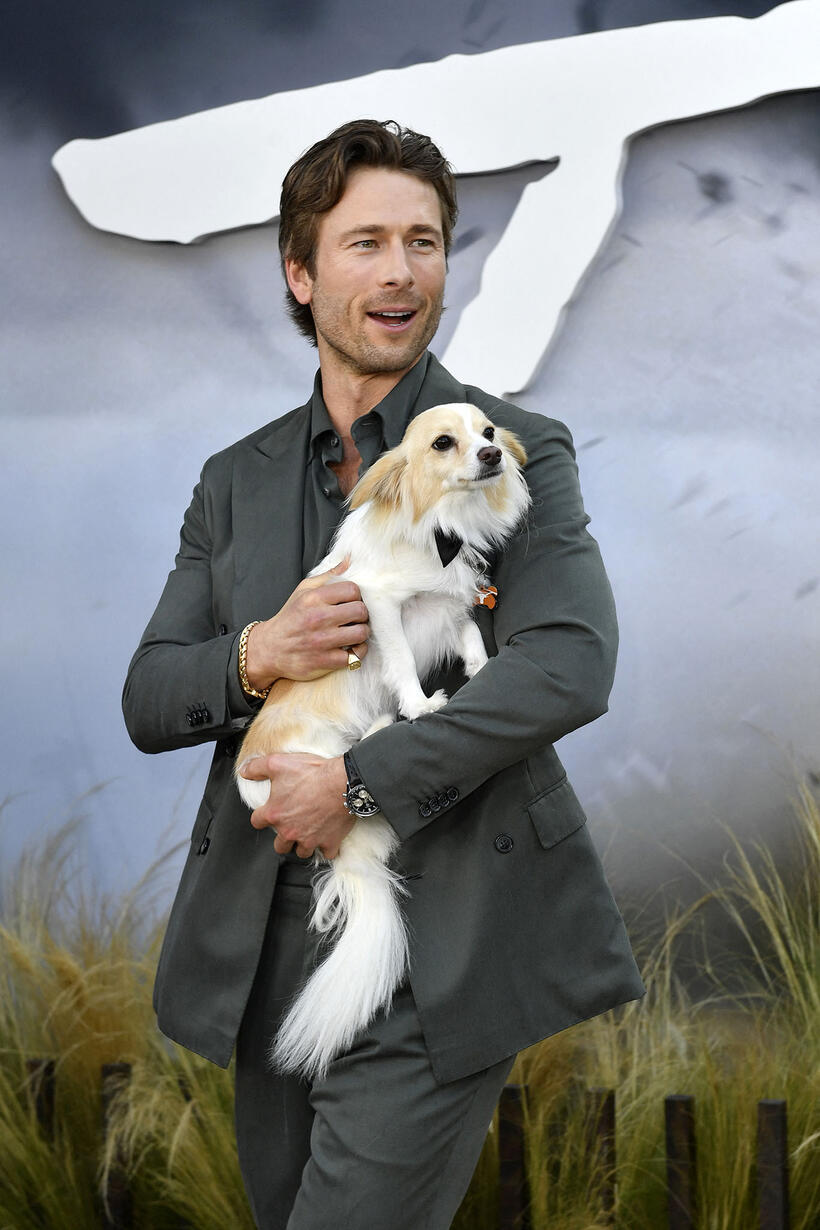 
	Glen Powell and Brisket
