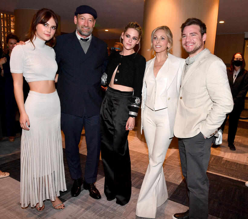 
	Emilia Jones, Troy Kotsur, Kristen Stewart, Marlee Matlin and Daniel Durant
