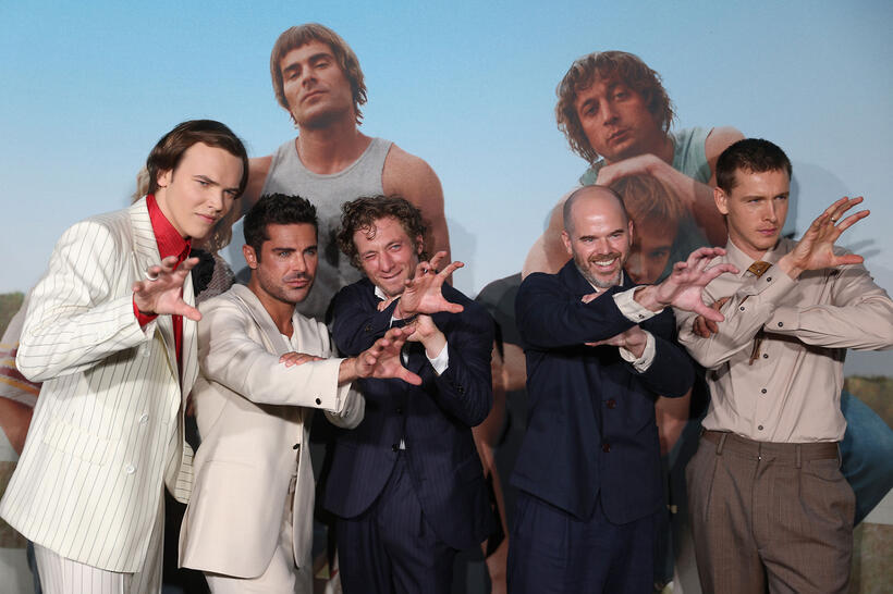 
	Stanley Simons, Zac Efron, Jeremy Allen White, Sean Durkin and Harris Dickinson
