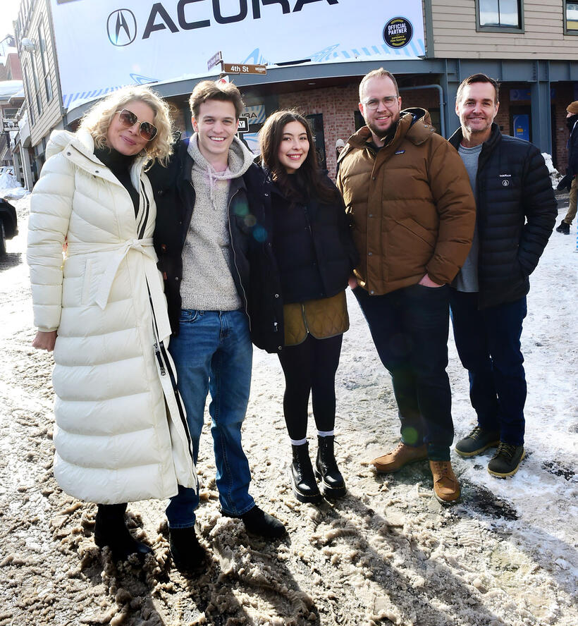 
	Elizabeth Mitchell, Jacob Buster, Emma Tremblay, Jake Van Wagoner and Will Forte&nbsp;
