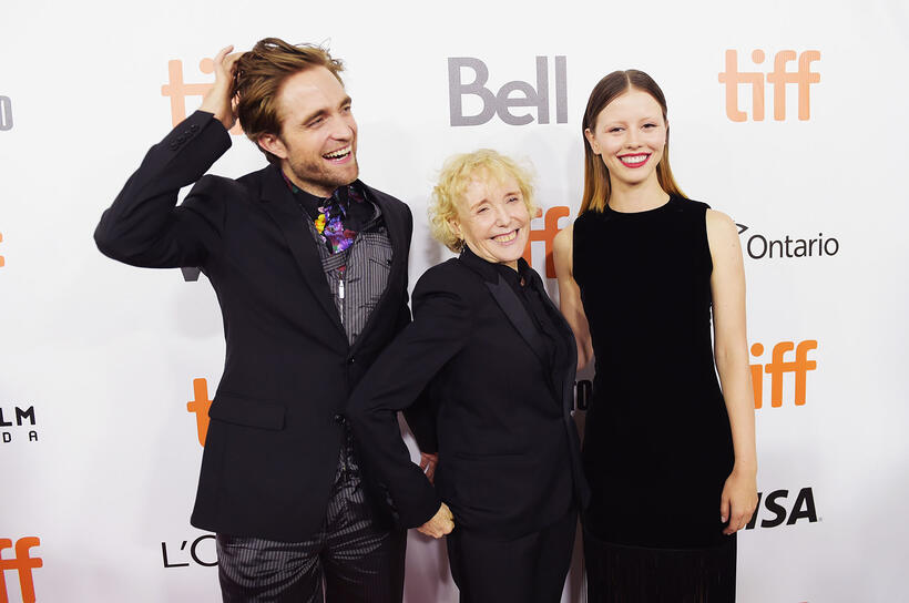 
	Robert Pattinson, Claire Denis and Mia Goth
