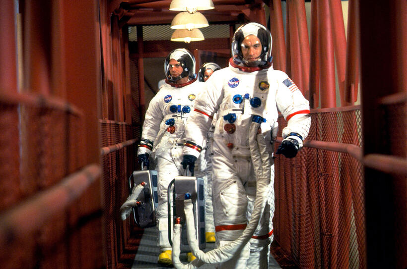 
	Apollo 13
