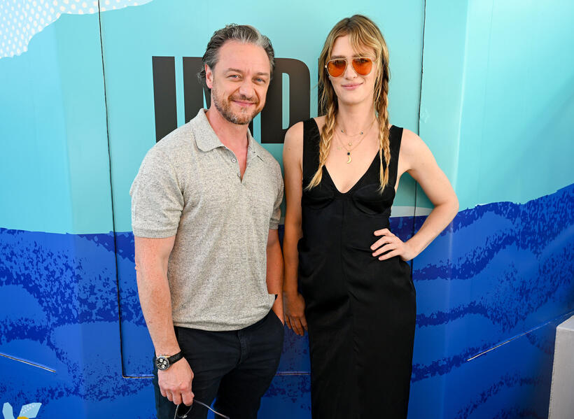 
	James McAvoy and Mackenzie Davis
