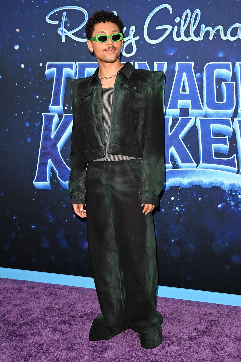 
	Jaboukie Young-White
