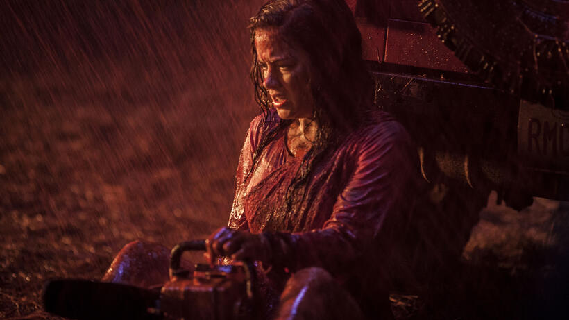 
	65 Horror Movie Hotties

