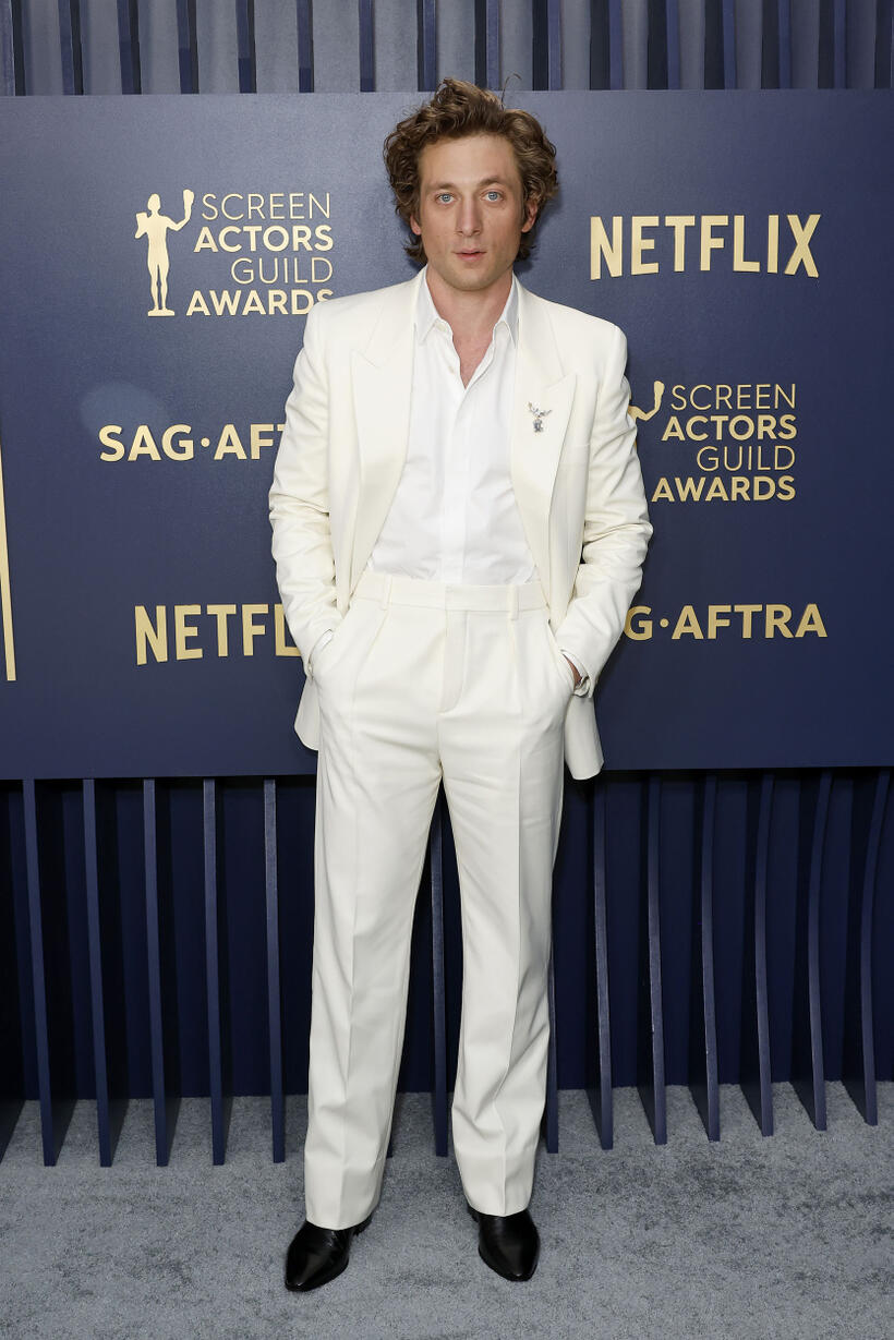 
	Jeremy Allen White
