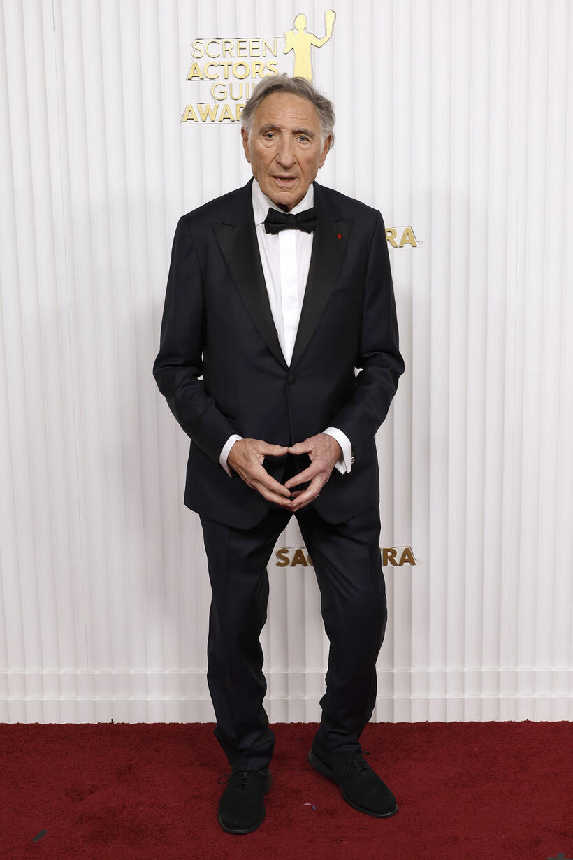 
	Judd Hirsch
