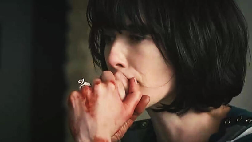 
	65 Horror Movie Hotties
