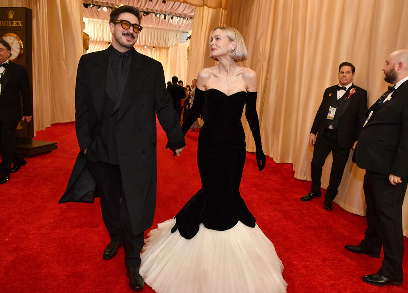 
	Marcus Mumford and Carey Mulligan
