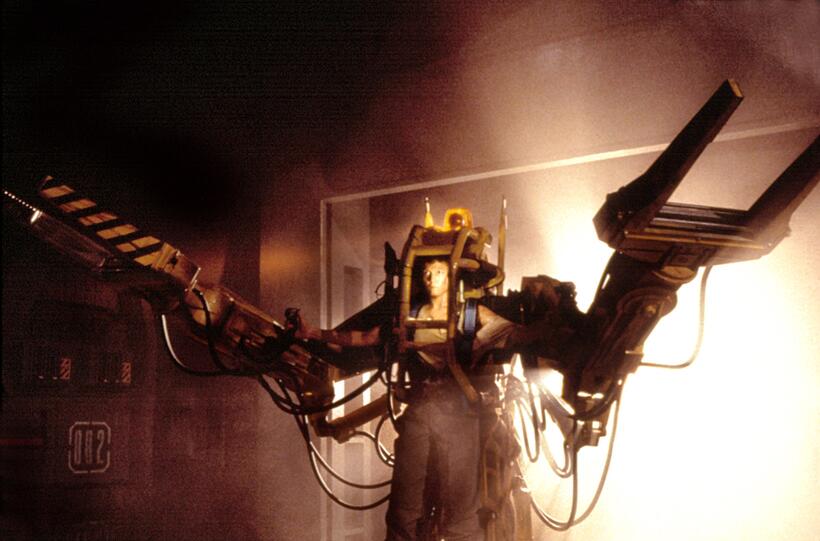 
	Awesome Mech Suits in Sci-Fi History
