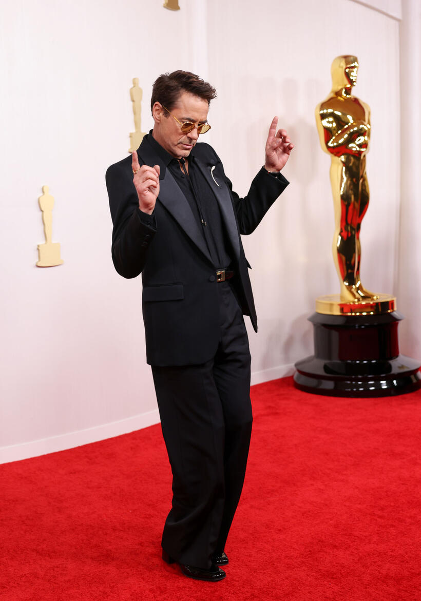 
	Robert Downey Jr.
