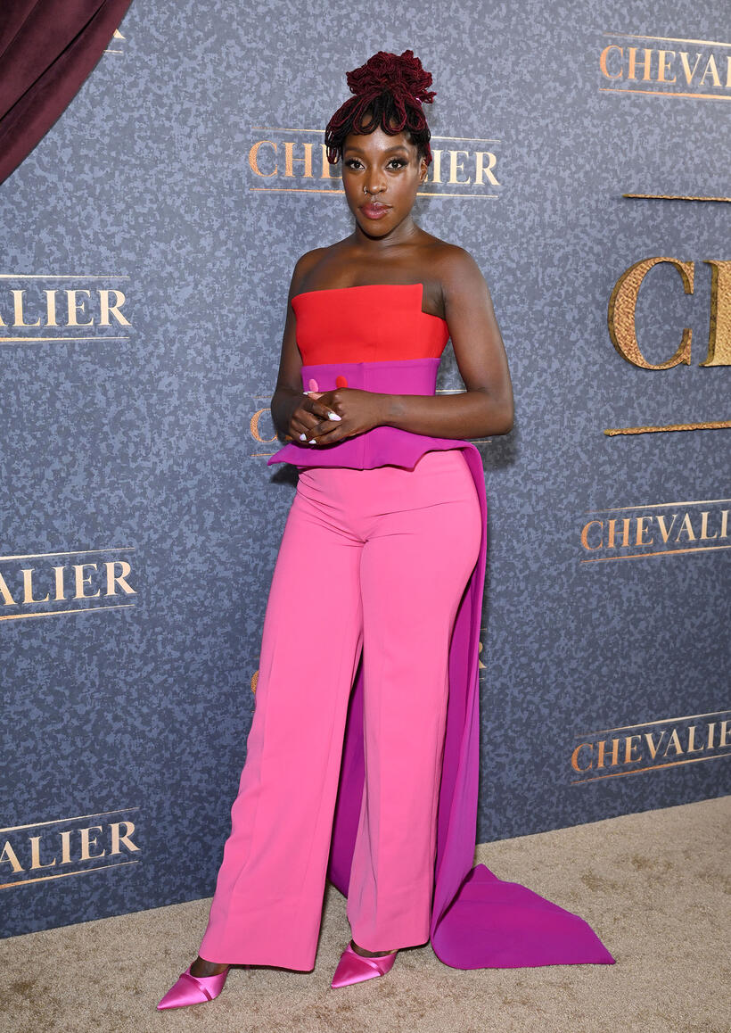 
	Ronke Adekoluejo
