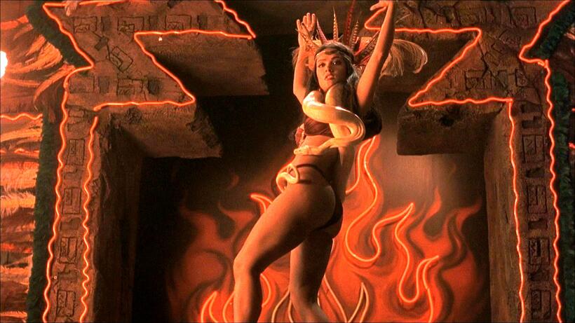
	20 Sexy Vampires!
