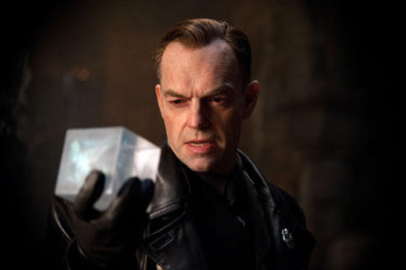 Hugo Weaving