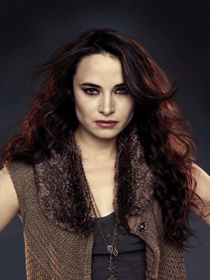 Carmen (Mia Maestro)