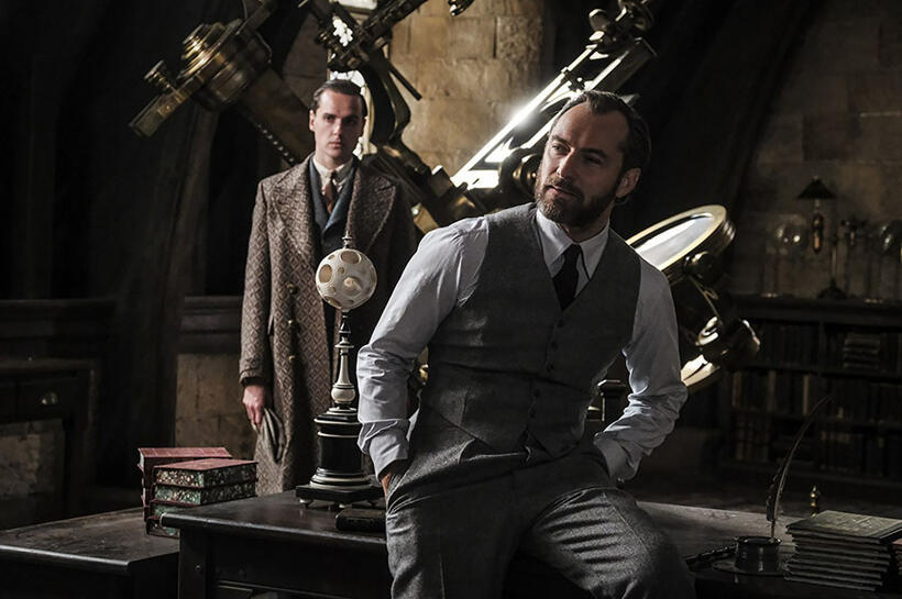 
	FANTASTIC BEASTS: THE CRIMES OF GRINDELWALD
