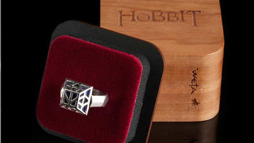 
	Holiday Gift Guide 2013
