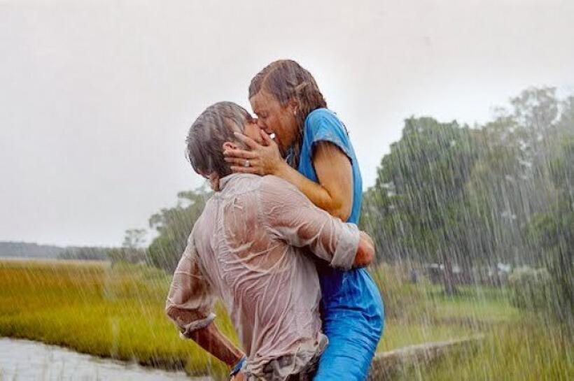 12 Great Kissing in the Rain Scenes