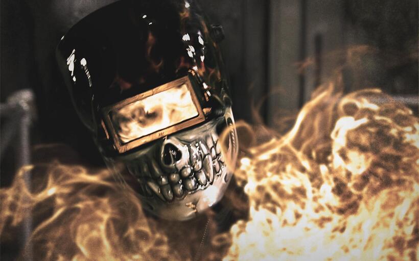 
	Horror Howlers: 10 Movies to Make You Die Laughing
