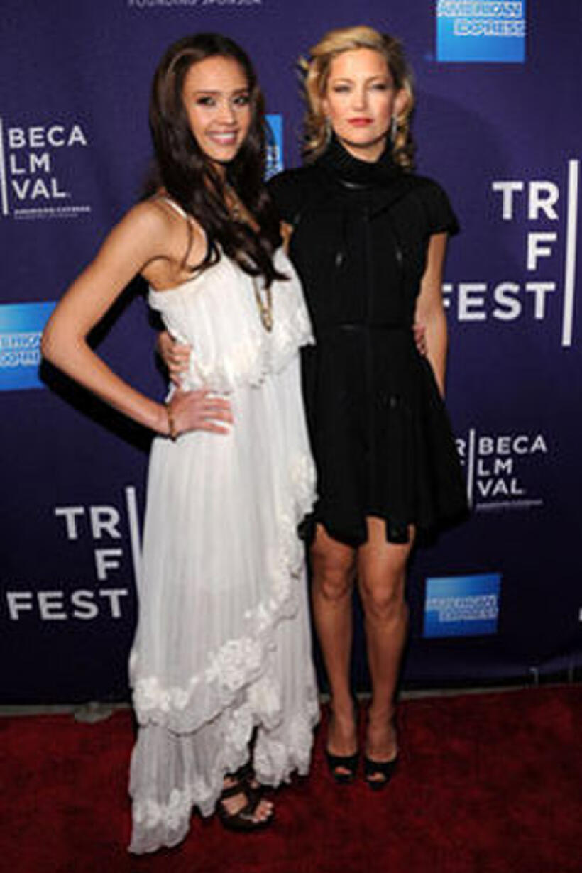 Jessica Alba and Kate Hudson