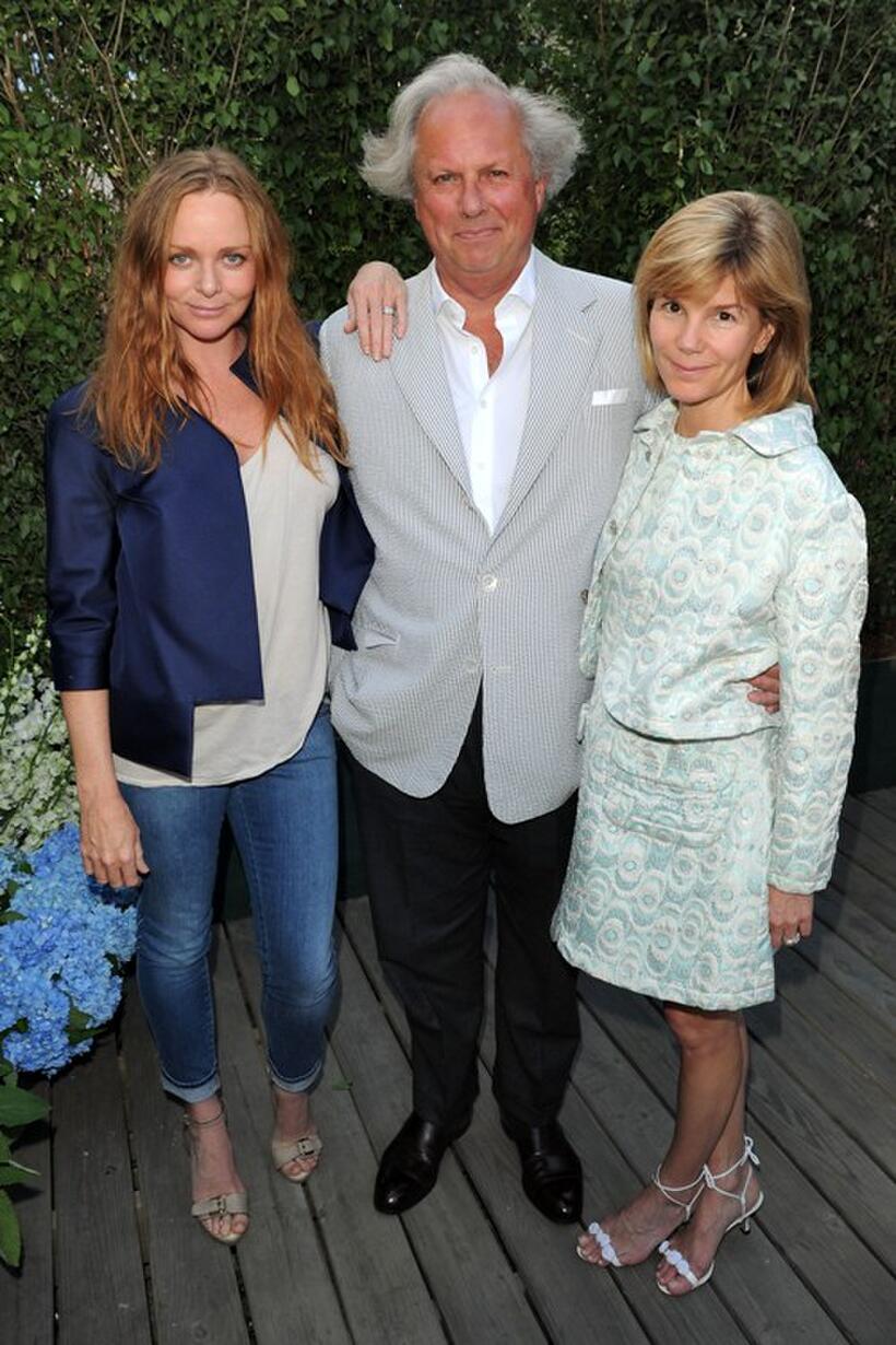 Stella McCartney, Graydon Carter and Anna Carter at the Stella McCartney - Spring 2011 Presentation.