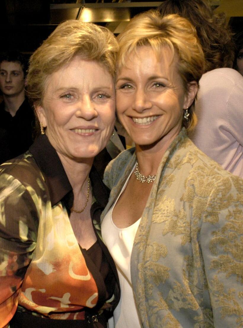 Patty Duke and Gabrielle Carteris at the 2004 Capitol Hill Spotlight Awards ceremony.
