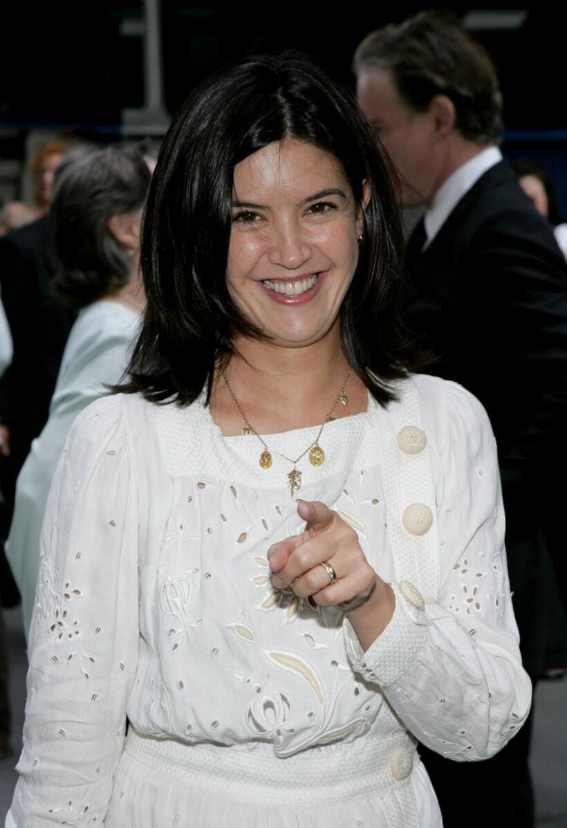 Phoebe Cates at the opening of "The Paris Letter".