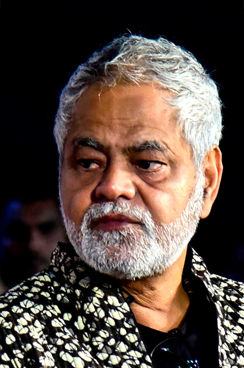 Sanjay Mishra at the premiere of "Kaamyaab" in Mumbai.