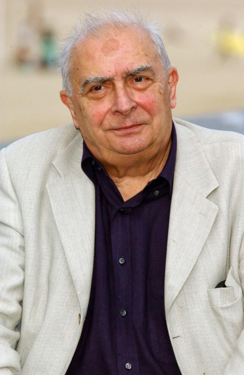 Claude Chabrol at the 52nd San Sebastian International Film Festival for the photocall of "La Demoiselle D'Honneur".