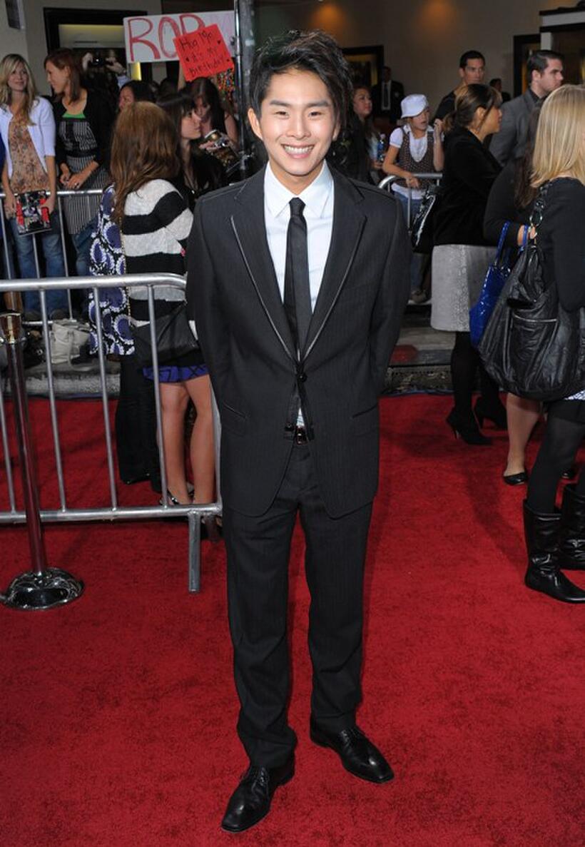 Justin Chon at the Los Angeles premiere of "The Twilight Saga: New Moon."