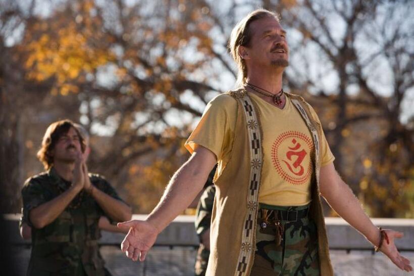 George Clooney and Jeff Bridges in "The Men Who Stare at Goats."