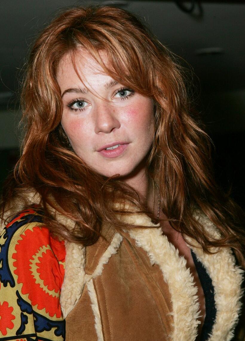 Lynn Collins at the afterparty of the premiere of "Elizabethtown."