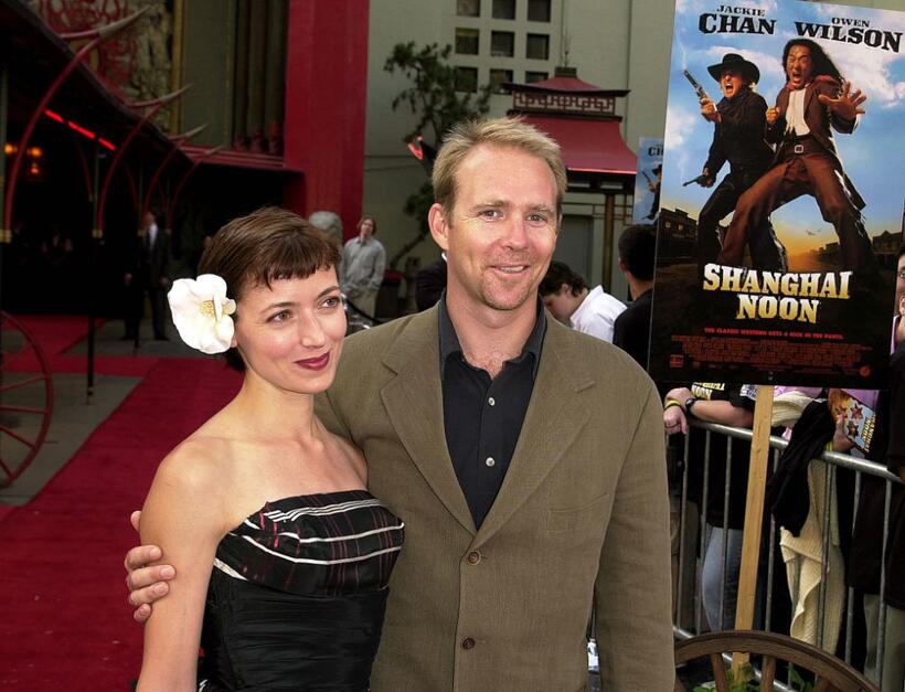 Jason Connery with his wife Mia Sara at the premiere of "Shanghai Noon".