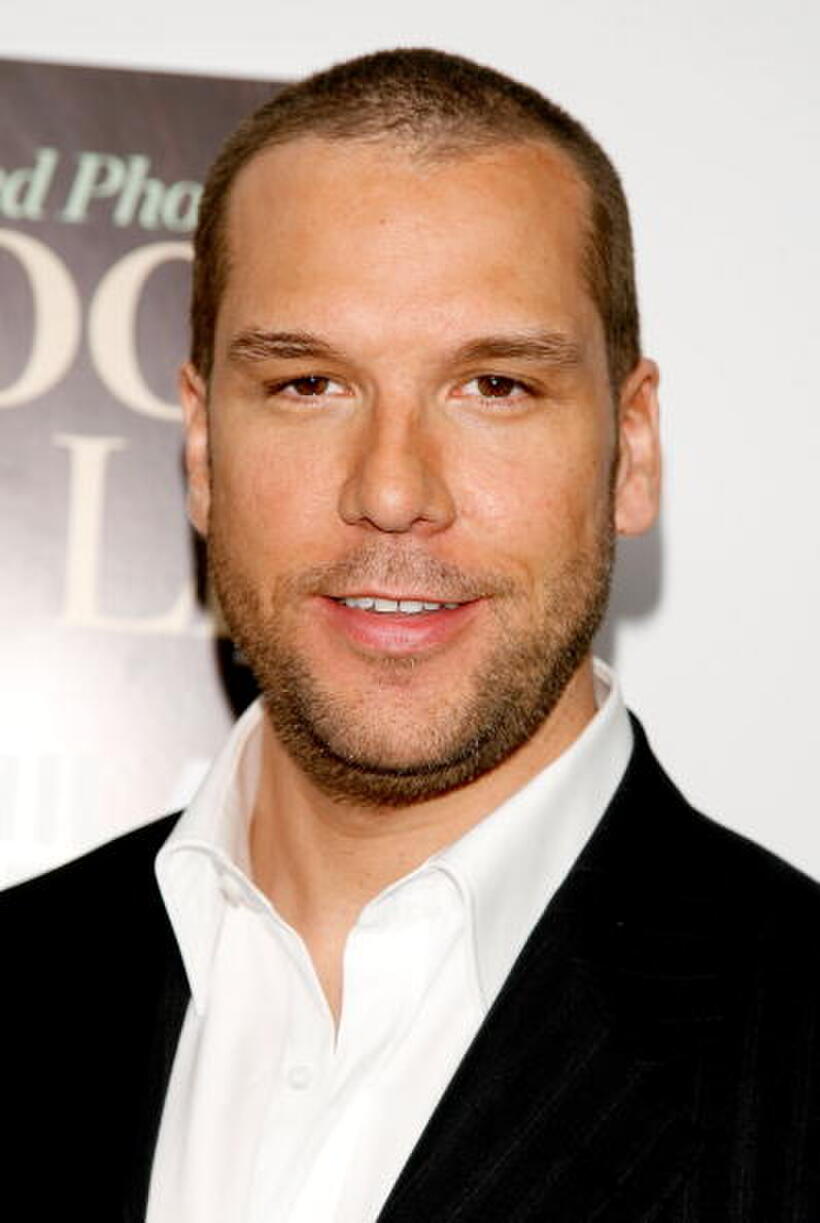 Dane Cook at Hollywood Life Magazine's 9th Annual Young Hollywood Awards. 