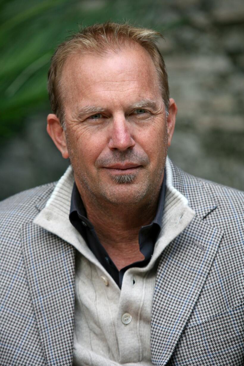 Kevin Costner at the "Kevin Costner and Modern West" concert.