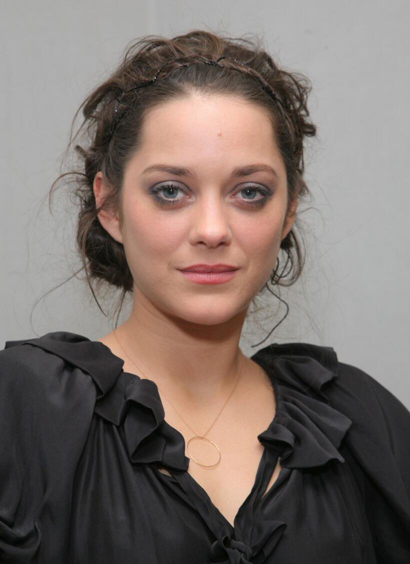 Marion Cotillard at the Hollywood screening of "La Vie En Rose."