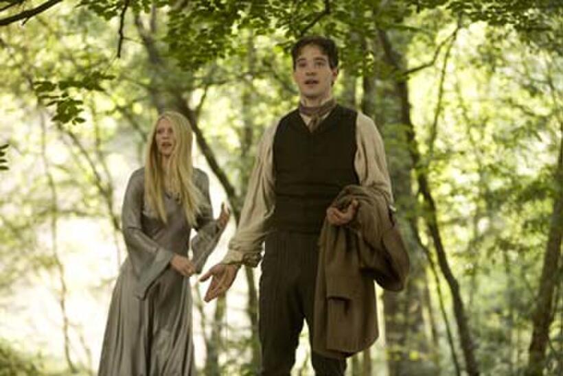 Claire Danes and Charlie Cox in "Stardust."