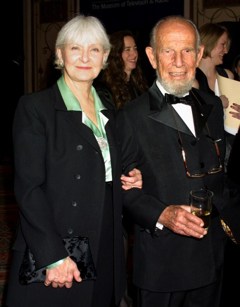 Hume Cronyn and Joanne Woodward at the Museum of Television & Radio's annual gala.